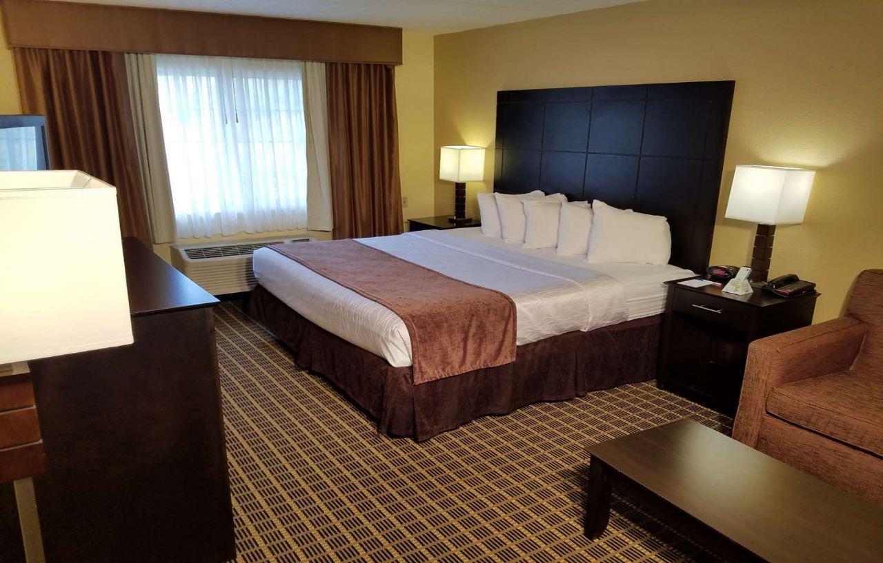 Quality Inn & Suites Morgantown - University Area Exterior foto